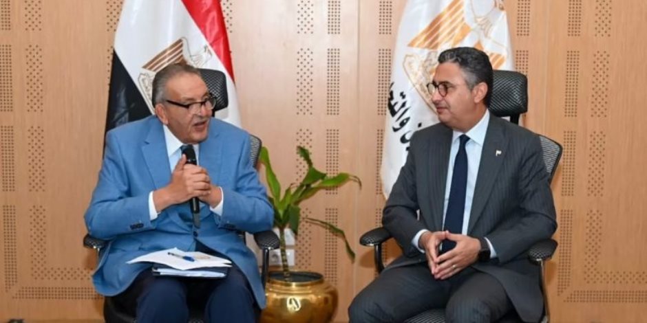 وزير التموين يبحث مع الغرف التجارية تطوير منظومة السلع التموينية وضبط الأسواق