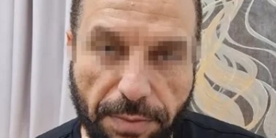 النيابة العامة تأمر بإحالة المتهم بقتل ابنته وثلاثة من أهلية مطلقته والشروع في قتل ابنه إلى المحكمة الجنائية