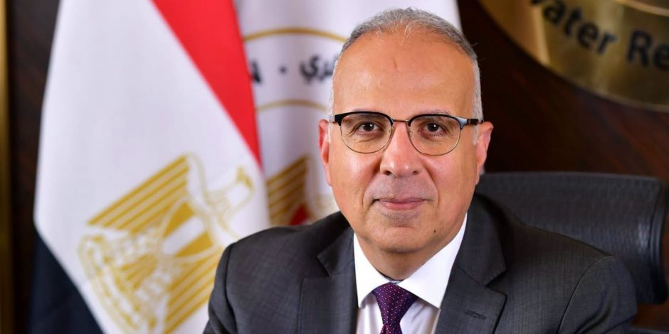 وزير الري يصل إلى العاصمة المنغولية أولان باتور للمشاركة في فعاليات مؤتمر الأطراف السابع عشر لاتفاقية الأمم المتحدة لمكافحة التصحر COP17