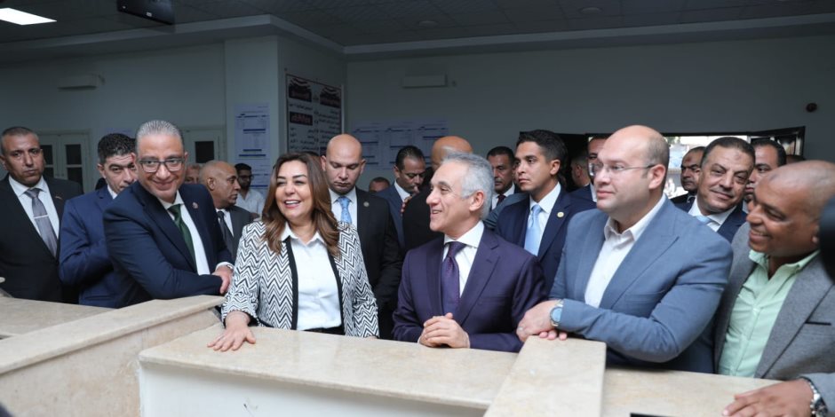 وزيرا العدل والتنمية المحلية والبيئة يشهدان بدء تشغيل فرع توثيق «الودي» بالصف ضمن «حياة كريمة»