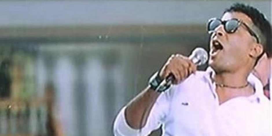 36 عاما على كابوريا.. كيف صنع احمد زكي قصة شعر تحولت إلى موضة بين الشباب