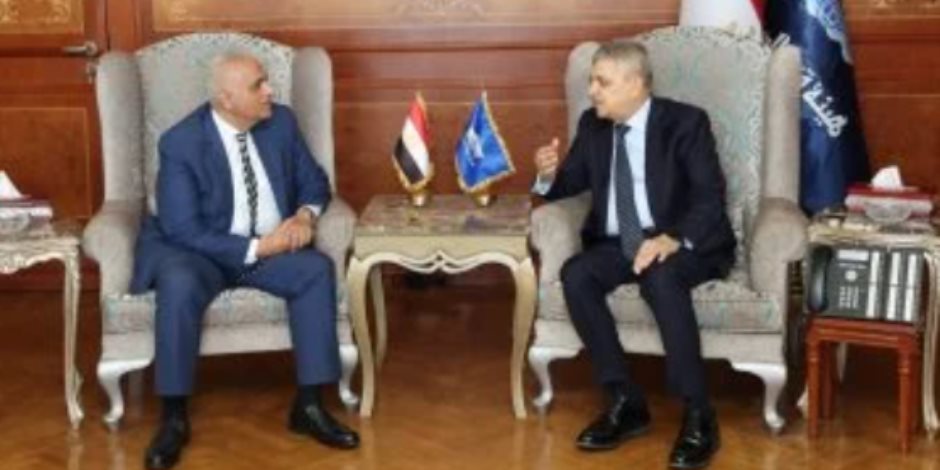 قناة السويس تنتعش ملاحيا.. ونشاط مكثف لرئيس الهيئة وسط نفى حكومى رهنها