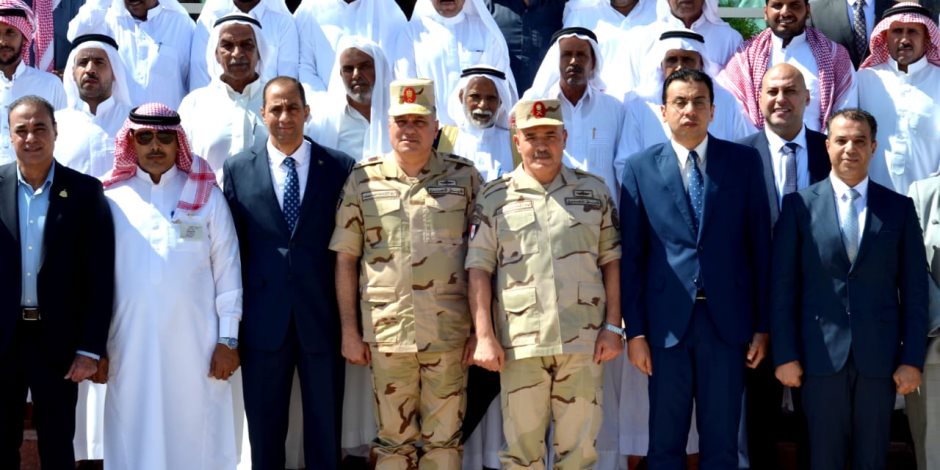 القوات المسلحة تنظم عدداً من اللقاءات مع شيوخ وعواقل سيناء ومطروح