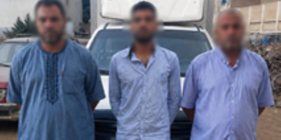 ضبط سائق ومرافقيه بعد إتلاف مطب صناعي والسير عكس الاتجاه بالمنوفية