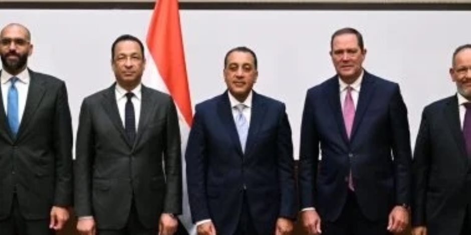 رئيس الوزراء يشهد توقيع خطاب نوايا بين وزارة الاتصالات وشركة "سيسكو سيستمز"