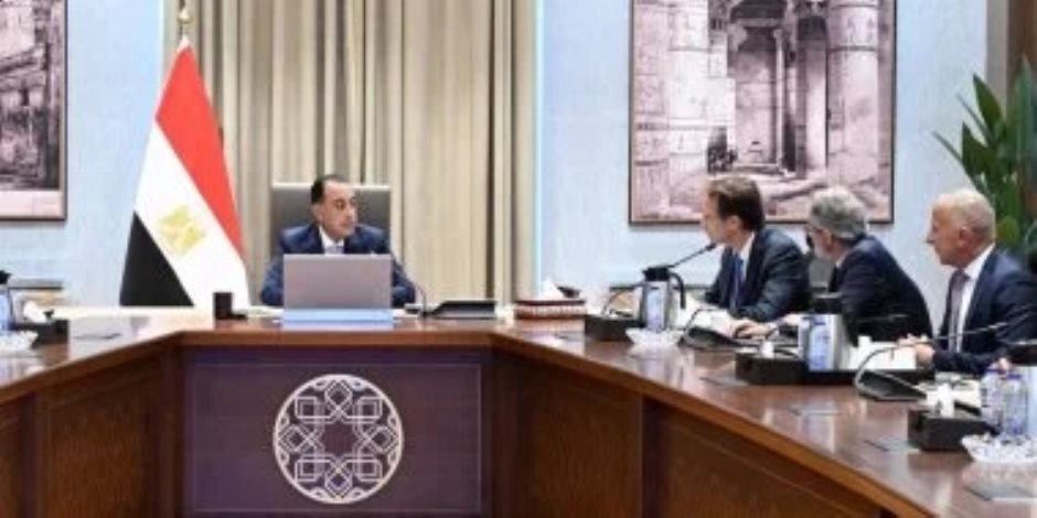رئيس الوزراء يبحث مع رئيس "جونفارى إندستريز" الإسبانية فرص الاستثمار بمصر