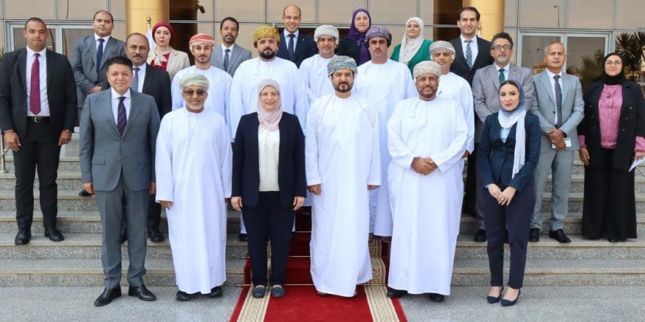 رئيس التنمية الصناعية تستقبل وفداً عُمانياً وتستعرض فرص الاستثمار المشتركة ومجالات التعاون بين البلدين