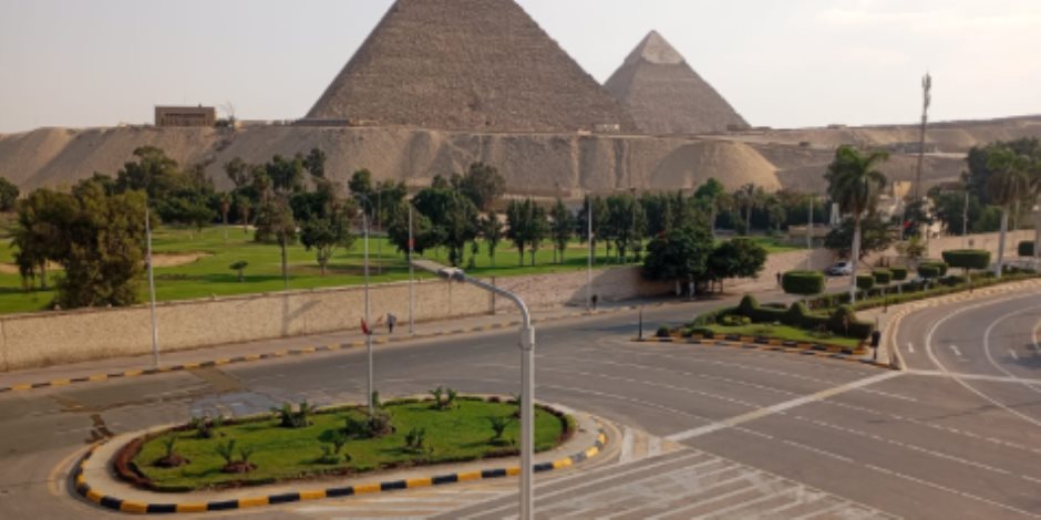 استعدادات مكثفة حول الأهرامات والمتحف الكبير قبل زيارة الرئيس الصيني (صور)