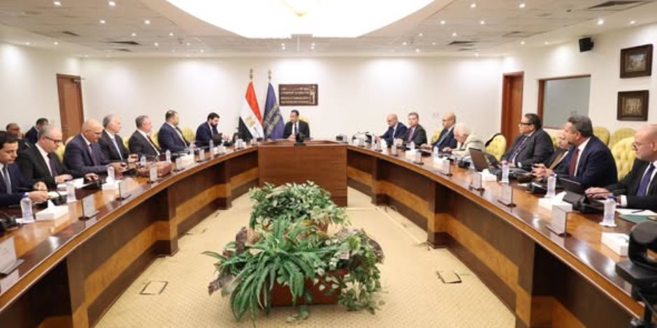 وزير الاتصالات يبحث مع «هيكا داتا» وتحالف أمريكي إنشاء منطقة متكاملة لمراكز البيانات والذكاء الاصطناعي