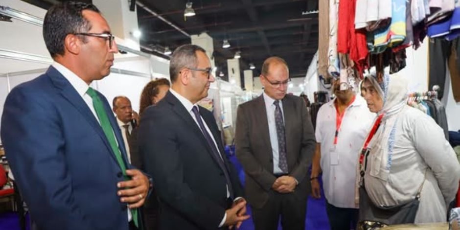 شباب جهاز تنمية المشروعات يشاركون في معرض «أهلا مدارس» بمنتجات مصرية عالية الجودة