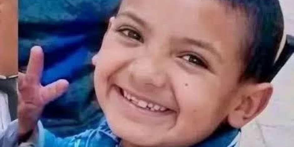 حفر نفق موازٍ.. ما آخر تطورات حادث "طفل البئر" بالجزائر؟