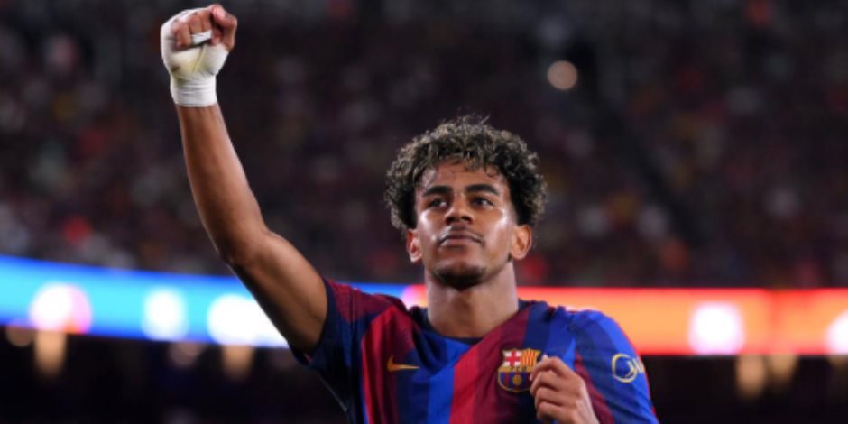 برشلونة يضرب فالنسيا بخماسية ويتصدر الليجا فى غياب حمزة عبد الكريم (فيديو)
