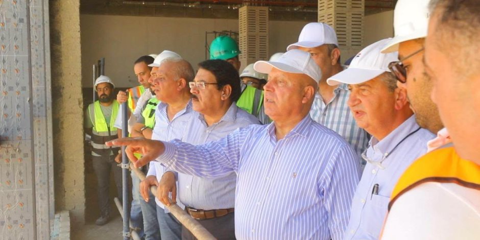 وزير النقل يتفقد مواقع العمل بالخط الأول من شبكة القطار الكهربائي في المسافة من محطة حدائق أكتوبر حتى محطة أحمد عمر هاشم