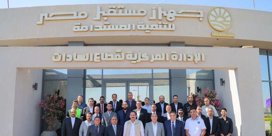 من استصلاح الأراضي إلى التصنيع وتجارة المحاصيل.. رئيس جهاز مستقبل مصر يتابع منظومة الإنتاج المتكاملة