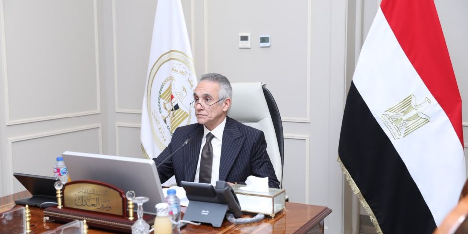 وزيرا العدل والتنمية المحلية والبيئة يشهدان بدء تشغيل 6 فروع توثيق في 5 محافظات بقري «حياة كريمة»