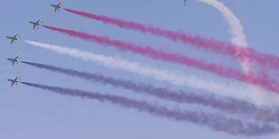 استعراض قدرات سوخوى 57 عند السرعات المنخفضة بمعرض العلمين للطيران والفضاء