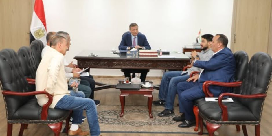 وزير الزراعة يوجه قطاعات الوزارة بالتفاعل الفوري مع طلبات نواب الشعب لتلبية احتياجات المزارعين