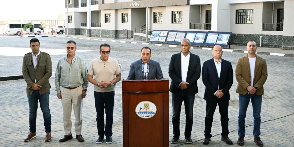 مدبولى من كفر الشيخ: العمل بالمصانع ومواقع الإنتاج هو المستقبل الحقيقي