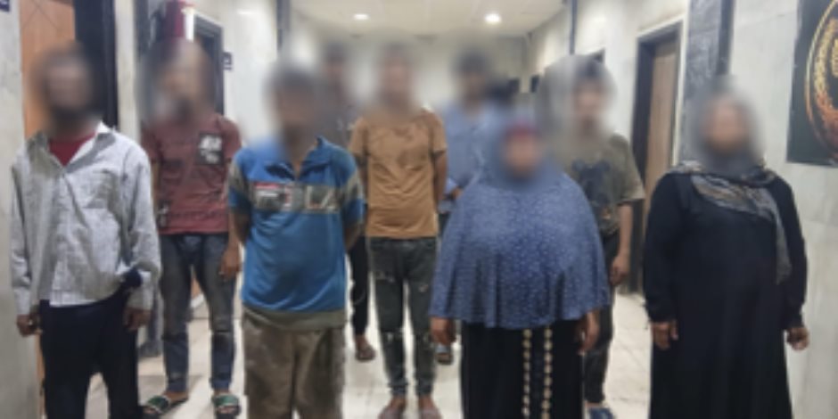ضبط 7 رجال و5 سيدات يستخدمون الأطفال فى أعمال التسول بالجيزة