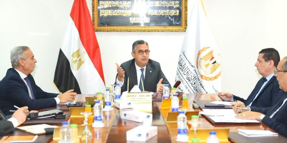 وزير التموين يوجه بتكثيف ضخ السلع الأكثر إقبالًا في مبادرة تخفيض الأسعار