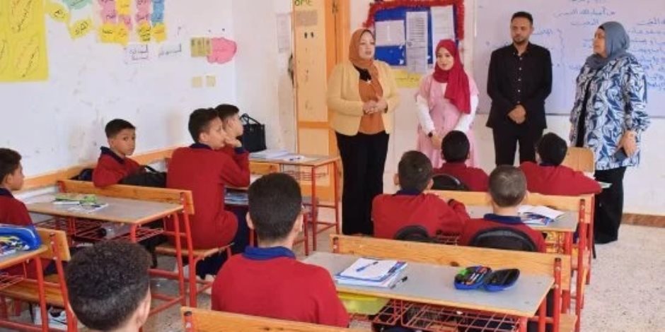 انتظام الدراسة وتسليم الكتب الدراسية للطلاب بمدارس جنوب سيناء