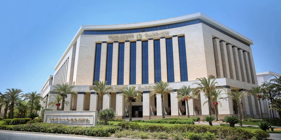 وزيرة الإسكان تصدر 14 قرار إزالة لمخالفات بناء بالساحل الشمالي الغربي