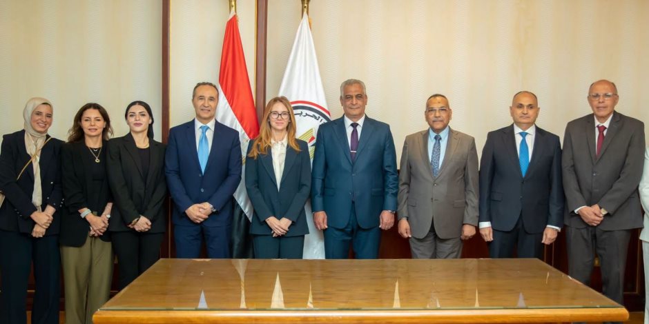 وزير الدولة للإنتاج الحربي يشهد توقيع مذكرة تفاهم بين «تويا تكنولوجي» وIntel