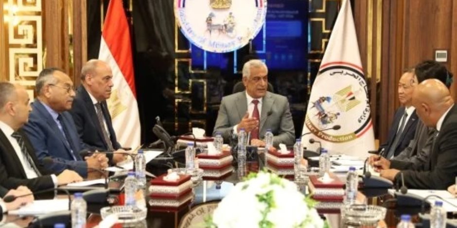 وزير الدولة للإنتاج الحربي يبحث مع وفد شركة CEC الصينية التعاون فى مجالات الطاقة