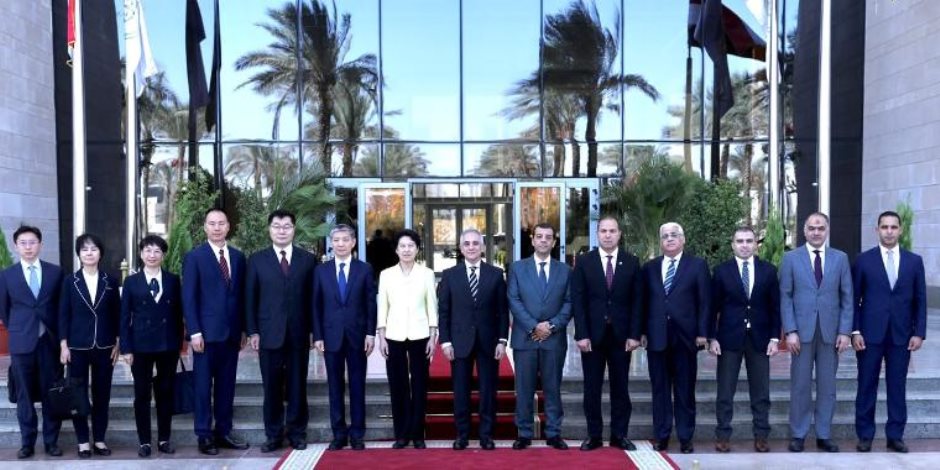 وزير العدل: نعتز بعمق العلاقات الاستراتيجية مع الصين ونحرص على تبادل الخبرات التشريعية وتكامل الجهود المؤسسية والرقابية