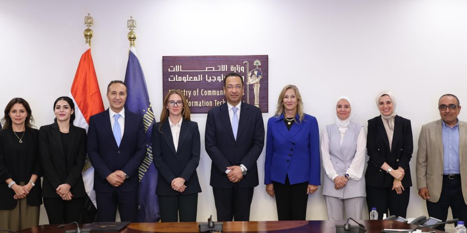 وزير الاتصالات: نحرص على نشر الوعي المجتمعي للاستخدام الآمن والمسؤول للذكاء الاصطناعي