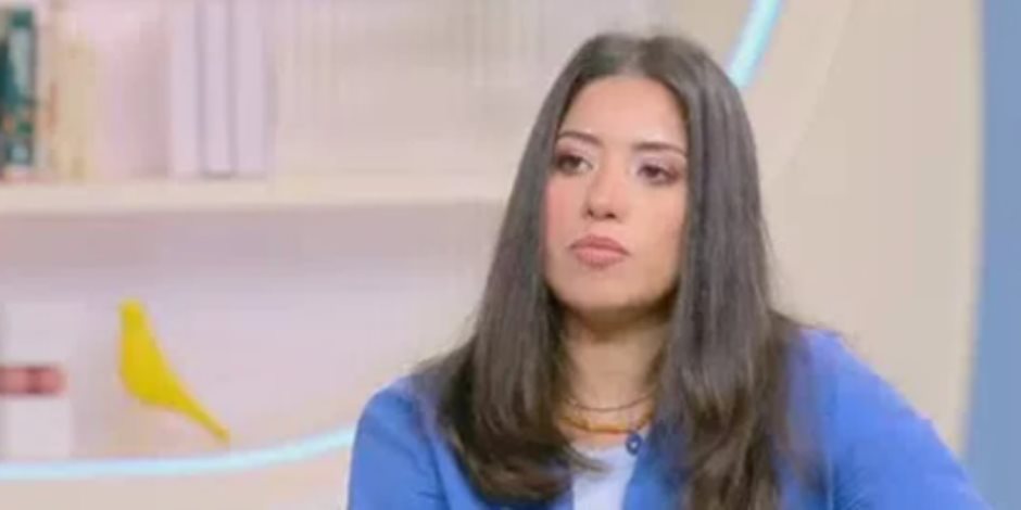 الفنانة التشكيلية رنا عجم عن والدتها الراحلة: ملامحها تظهر فى أعمالى دون قصد