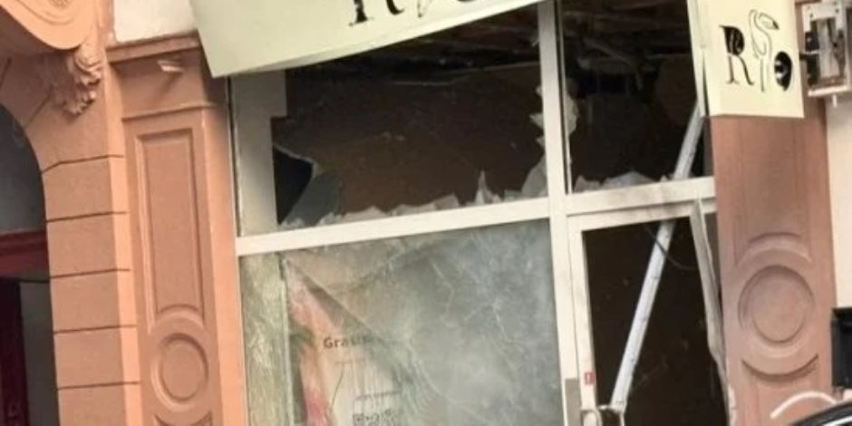 حدث فجر اليوم .. عبوات تستهدف متجرًا ومحلًا في مدينة فرانكفورت الألمانية والشرطة توقف شخصًا
