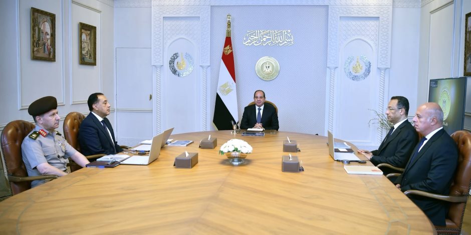 الرئيس السيسى يشدد على ضرورة جذب وتنشيط الاستثمارات في مجالات الحوسبة السحابية والذكاء الاصطناعي
