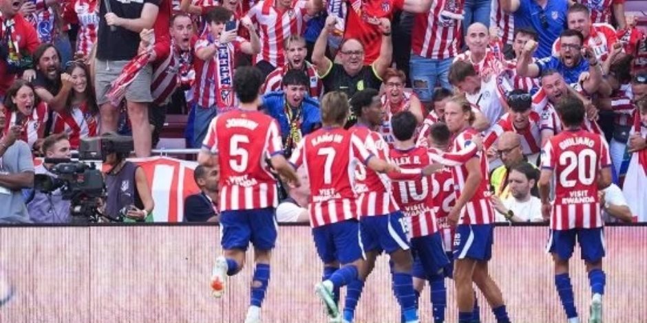 أتلتيكو مدريد يضرب ريال مدريد 2-1 ويصعد لوصافة الدوري الإسباني