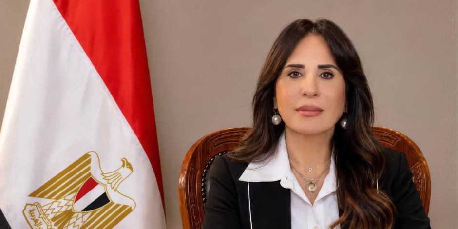 وزيرة الإسكان تتابع جهود رفع كفاءة الخدمات والتعامل مع الإشغالات والتعديات بمدينتي العاشر من رمضان وحدائق العاشر