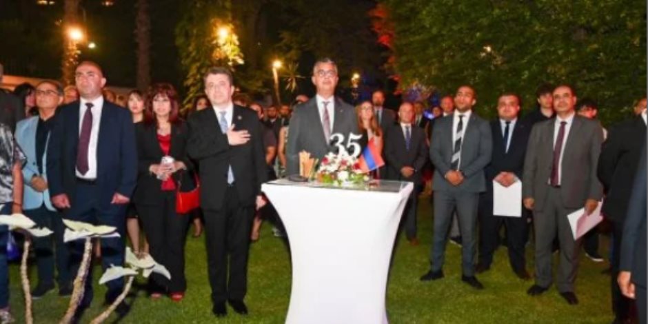 نيابة عن رئيس الوزراء.. وزير التموين يشارك في احتفالية سفارة أرمينيا بالذكرى الـ35 للاستقلال