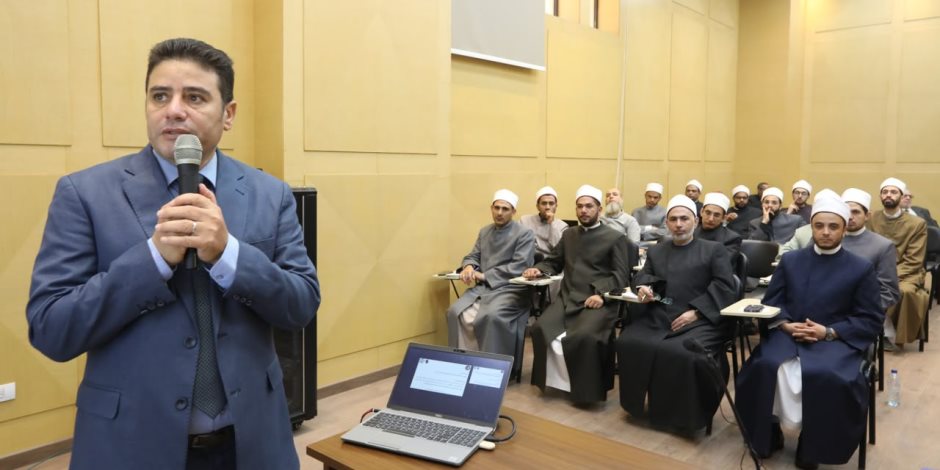 دار الإفتاء تواصل دورة «الفلك الشرعي».. المواقيت والقبلة وأحكام العبادات في العروض العليا