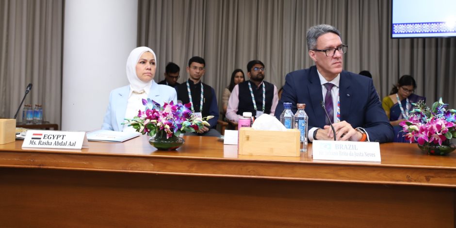 رئيس مصلحة الضرائب المصرية تلتقي وزيرة المالية الهندية ورؤساء الإدارات الضريبية بدول البريكس