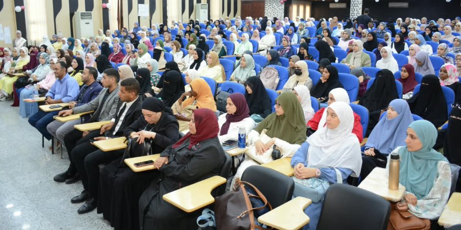 «سفراء الأزهر» يستقبل طالبات طب بنات القاهرة.. برامج تدريبية وفرص جديدة مع بداية العام الدراسي