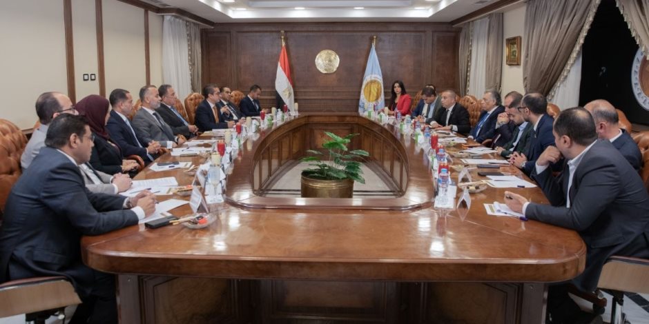 حزب الشعب الجمهوري ينظم حلقة نقاشية بشأن تنظيم التطوير العقاري وسبل تحقيق التوازن بين حقوق المواطنين والمطورين
