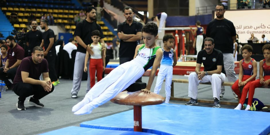 بطل الجمباز إلياس محمد حجاج يحصد ذهبية كأس مصر تحت 10 سنوات