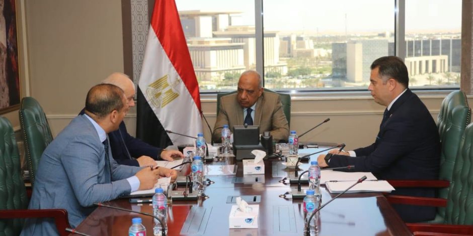 وزير الكهرباء يبحث مع "روسآتوم" الروسية تطورات تنفيذ محطة الضبعة النووية