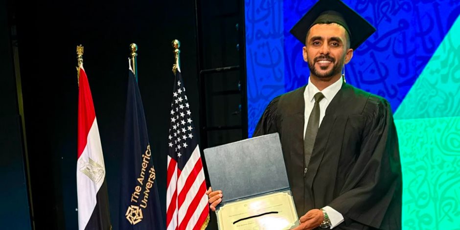 محمد أسعد يحصل على دبلومة الإعلام الرقمي بالجامعة الأمريكية بالقاهرة.. صور