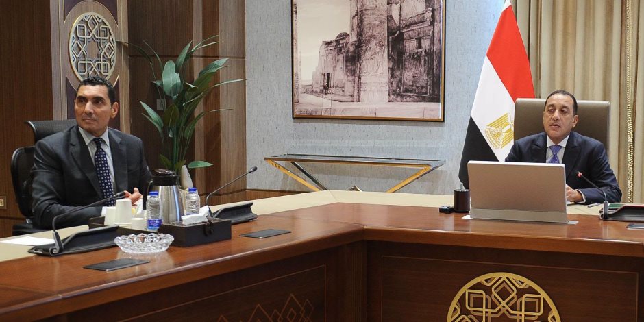 رئيس الوزراء يلتقي وزير الشباب والرياضة لبحث محاور الجلسة المخصصة للقطاع