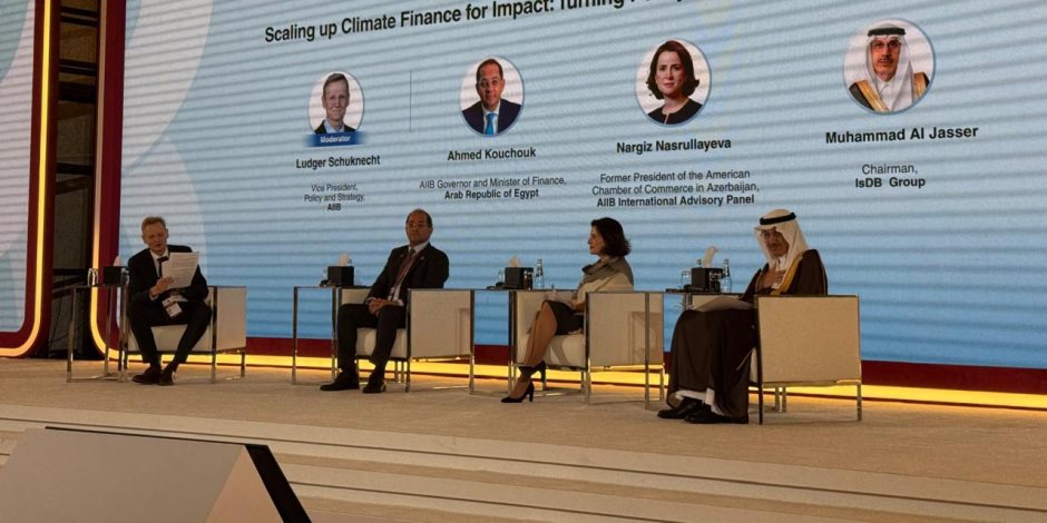 وزير المالية يلتقى نظيره القطرى لزيادة الاستثمارات القطرية فى مصر وخلق فرص عمل جديدة