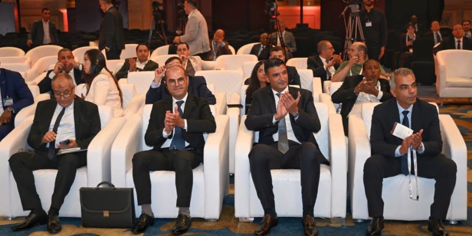 وزير الصناعة: تطوير سلاسل قيمة متكاملة لقطاع التعدين وربط الاستخراج بالتصنيع