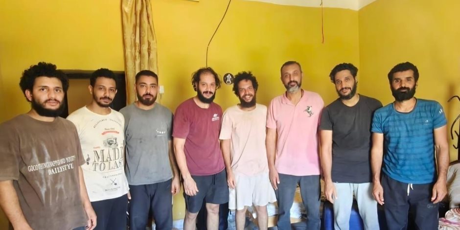 الإفراج عن البحارة المصريين المختطفين على متن سفينة في الصومال