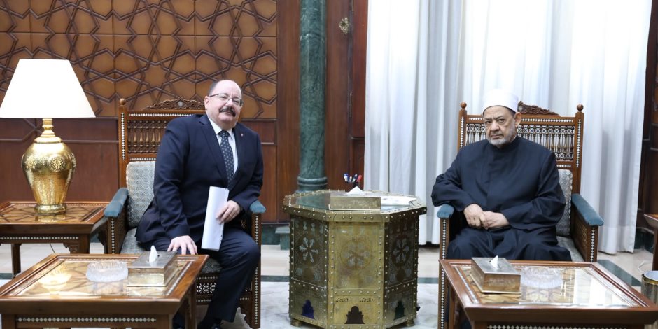 شيخ الأزهر يستقبل سفير سلوفاكيا بالقاهرة لبحث تعزيز التعاون المشترك
