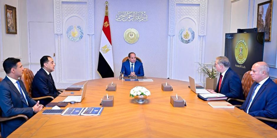 الرئيس السيسي يوجه بسحب الأراضي الصناعية الشاغرة غير المستغلة