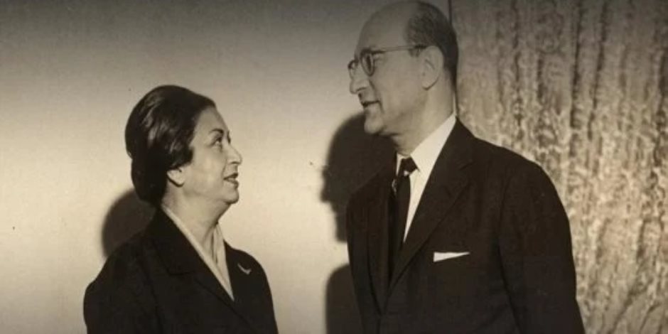 حدث منذ 80 عامًا.. أم كلثوم تتحدى عبد الوهاب وتنتصر للمرأة على مقعد نقيب المهن الموسيقية